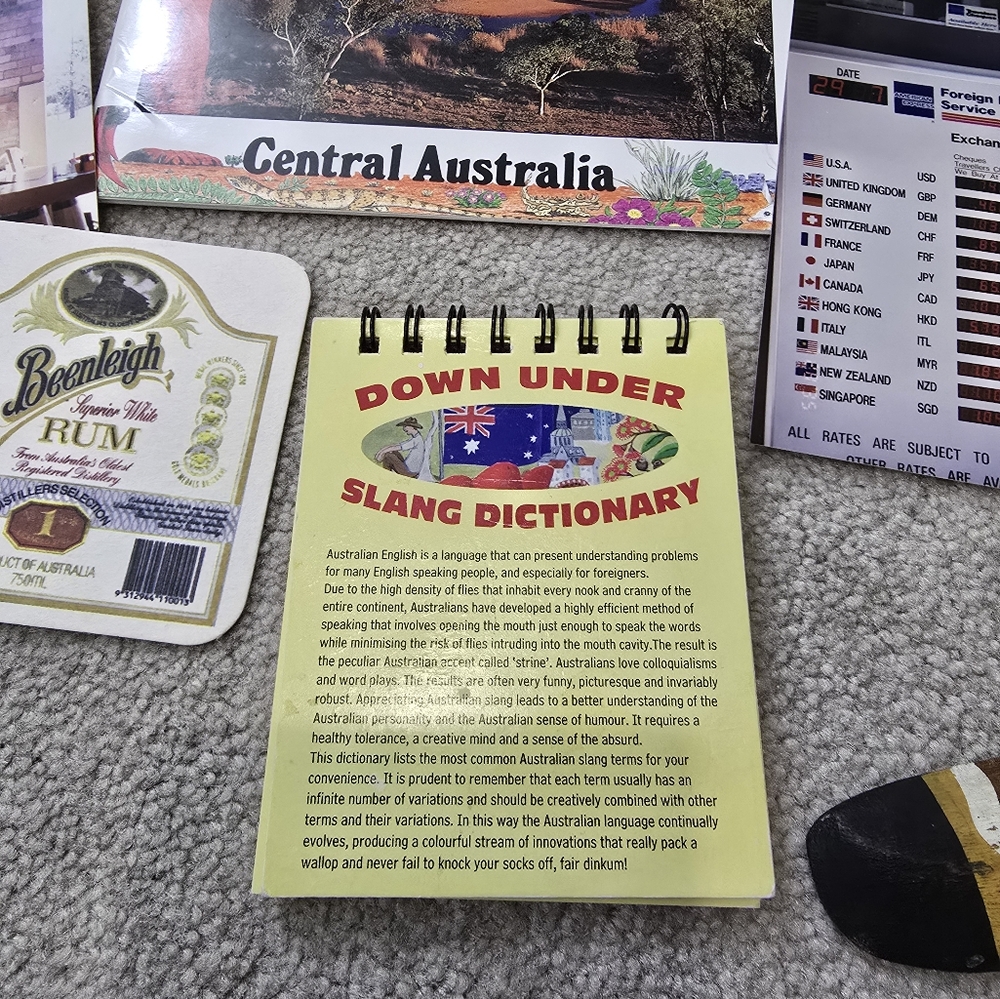Vintage 1992 Australian Souvenir Lot Brochures Books Menus Visitors Guide - Picture 2 of 12